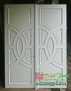 Pintu Kupu Tarung Minimalis Klasik Modern