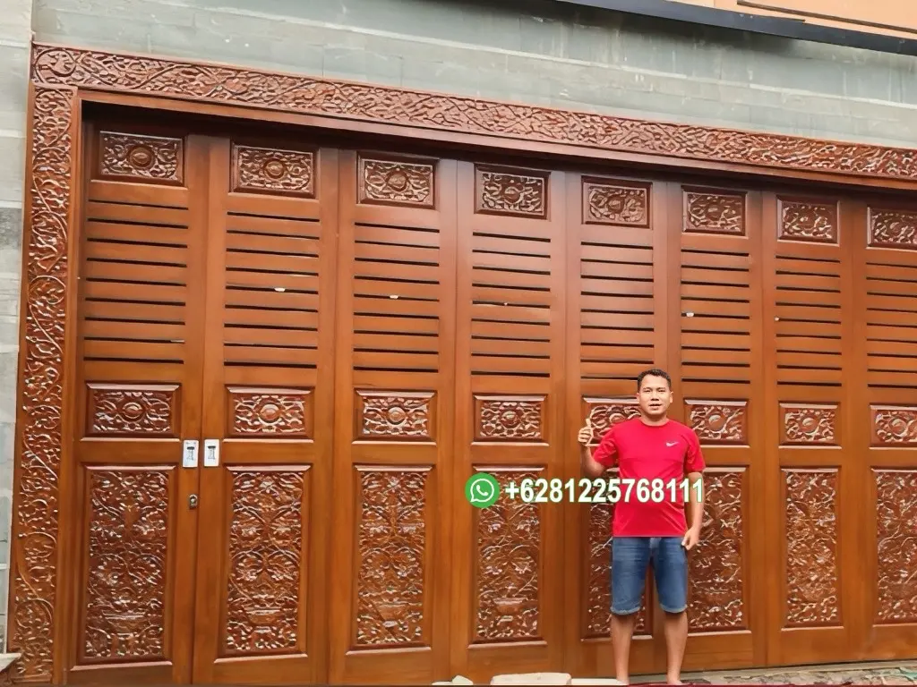 Pintu Garasi